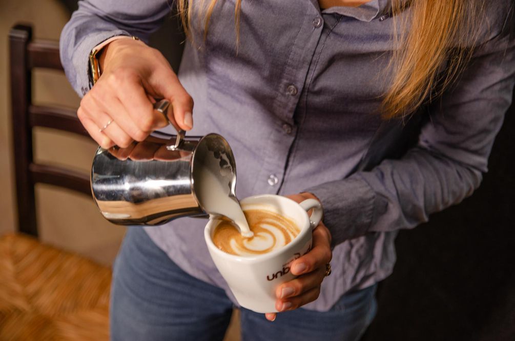 Espressokocher Wasser einfüllen